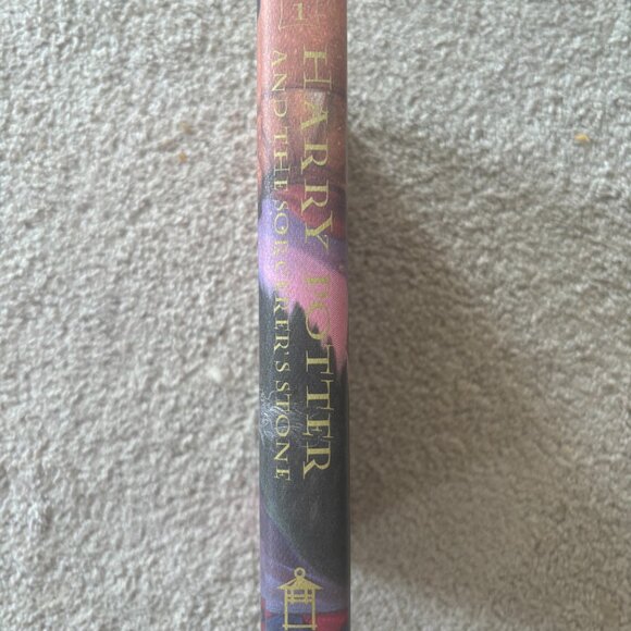 Harry Potter Sorcerer's Stone First Edition Hardcover - Picture 2 of 3